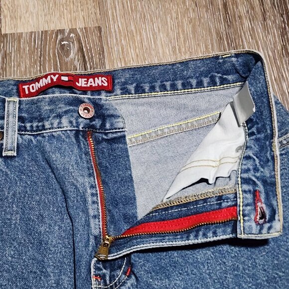Vintage Tommy Hilfiger Tommy Jeans 31x30 Straight Leg Denim Blue USA Fabric Y2K - Picture 9 of 16